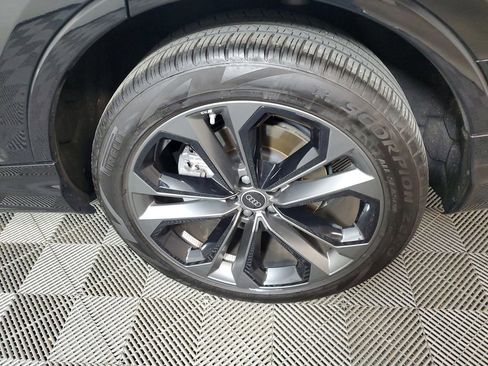 Used 2025 Audi Q7 3.0T Premium Plus AWD/4WD image 8