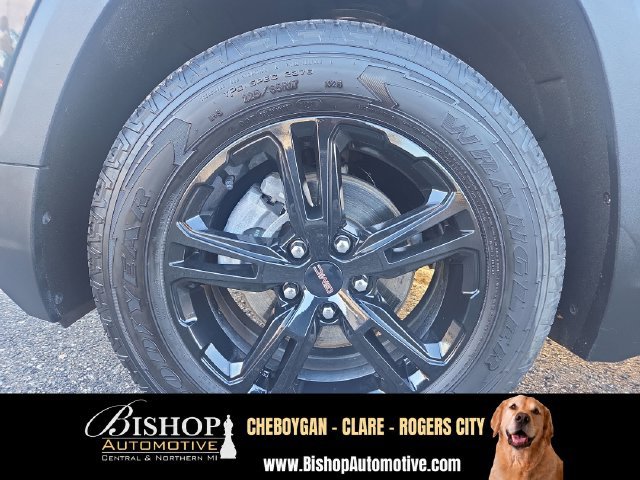 Used 2024 GMC Terrain AT4 w/ Tech Package AWD/4WD image 20