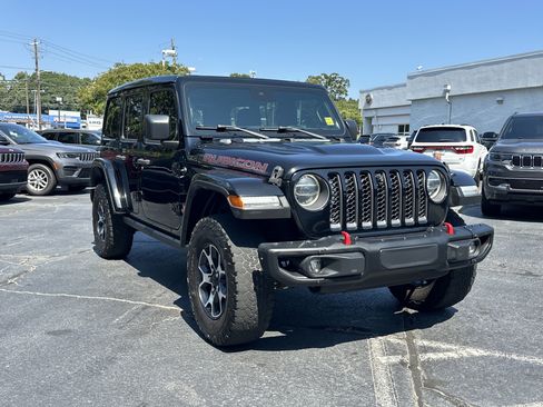 Used 2021 Jeep Wrangler Unlimited Rubicon AWD/4WD image 2