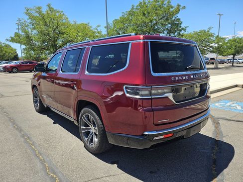 Used 2023 Jeep Grand Wagoneer 4WD w/ Flexible Seating Group image 8