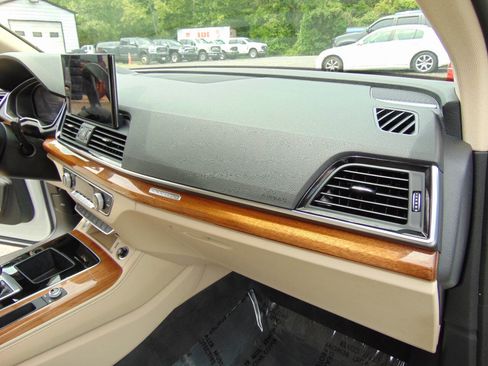 Used 2022 Audi Q5 2.0T Premium Plus w/ Premium Plus Package image 20