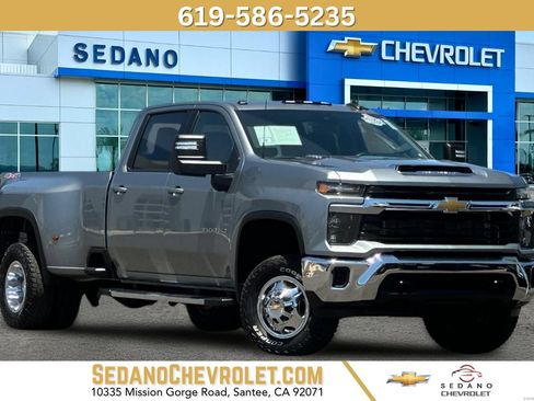 Used 2024 Chevrolet Silverado 3500 LT AWD/4WD image 1