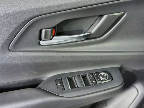 New 2027 Toyota Prius Plug-In Hybrid FWD image 22