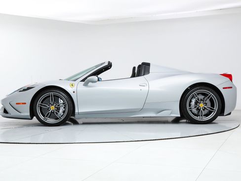 Certified 2015 Ferrari 458 Speciale A image 4