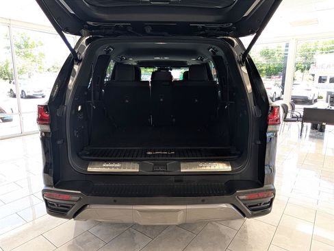 Used 2024 Lexus LX 600 4WD w/ Appearance Package image 14