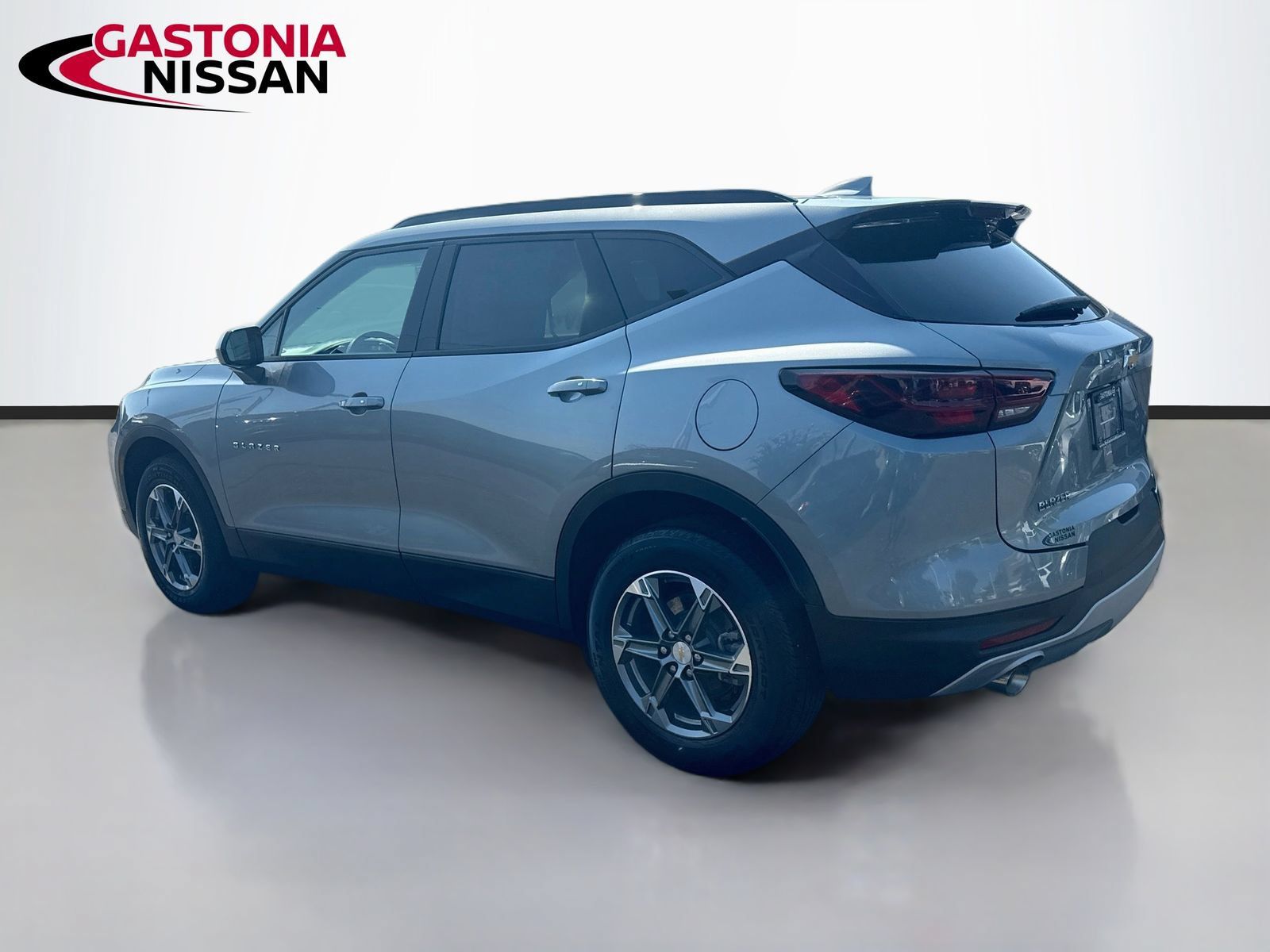 Used 2024 Chevrolet Blazer LT w/ Convenience Package FWD image 6
