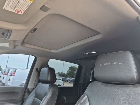 Certified 2020 GMC Sierra 2500 Denali w/ Denali Ultimate Package AWD/4WD image 19