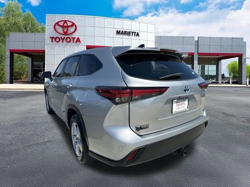 Used 2023 Toyota Highlander LE image 28