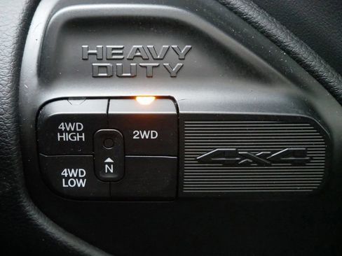 Used 2023 RAM 2500 Laramie w/ Night Edition image 25