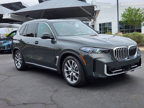New 2026 BMW X5 xDrive50e AWD/4WD image 5