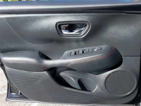 Used 2023 Honda HR-V Sport image 27