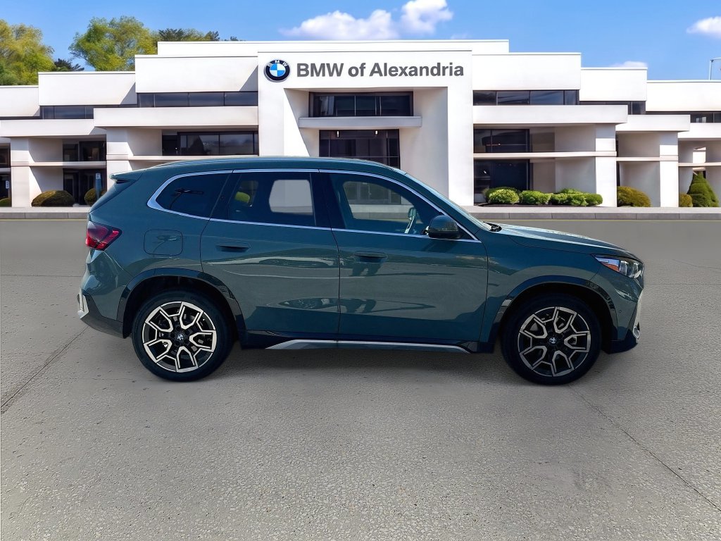 Used 2026 BMW X1 xDrive28i w/ Technology Package AWD/4WD image 4