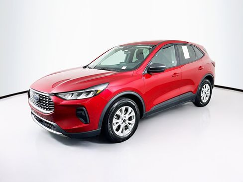 Used 2025 Ford Escape Active image 3