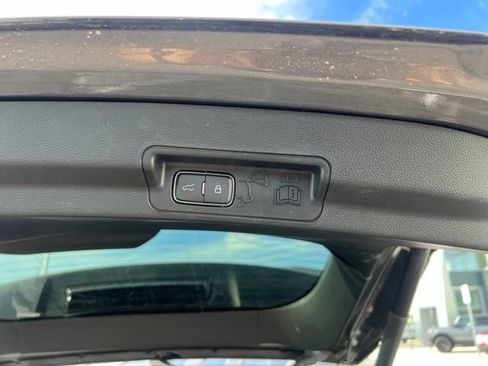 Used 2023 Ford Explorer XLT w/ Equipment Group 202A AWD/4WD image 16
