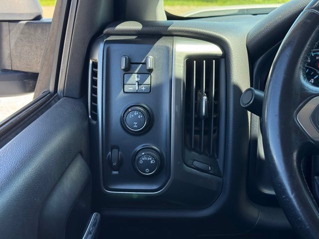 Used 2015 Chevrolet Silverado 2500 LT AWD/4WD image 29