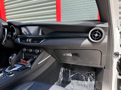 Used 2023 Alfa Romeo Stelvio Sprint RWD image 27