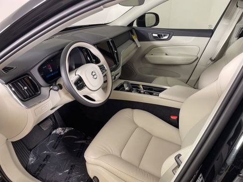 Used 2025 Volvo XC60 T8 Plus w/ Protection Package Premier AWD/4WD image 32