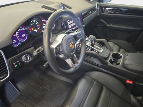 Used 2023 Porsche Cayenne Coupe AWD/4WD image 19