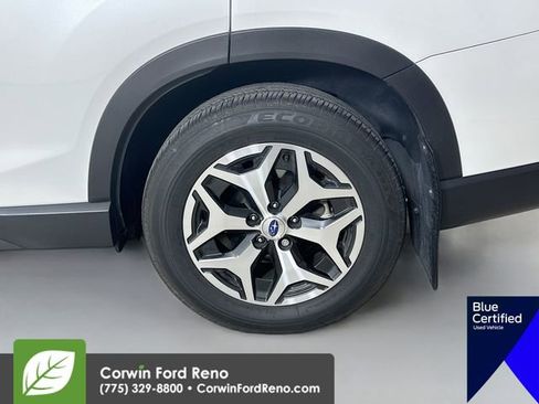 Used 2024 Subaru Forester Premium AWD/4WD image 33