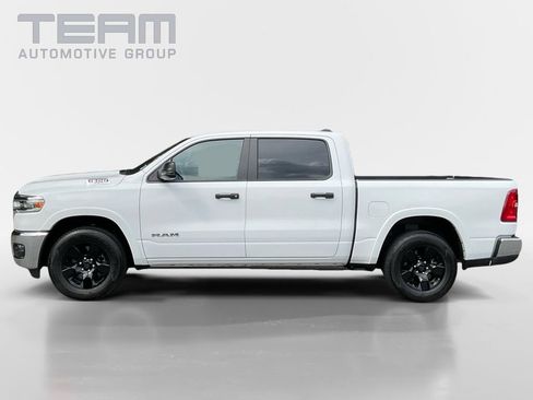 Used 2025 RAM 1500 Big Horn AWD/4WD image 4