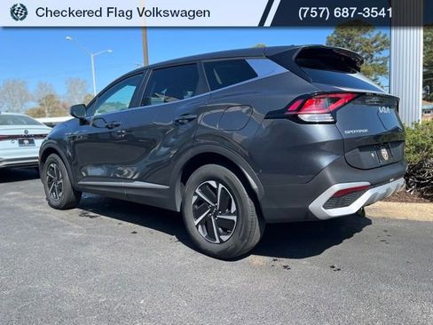 Used 2023 Kia Sportage LX image 6