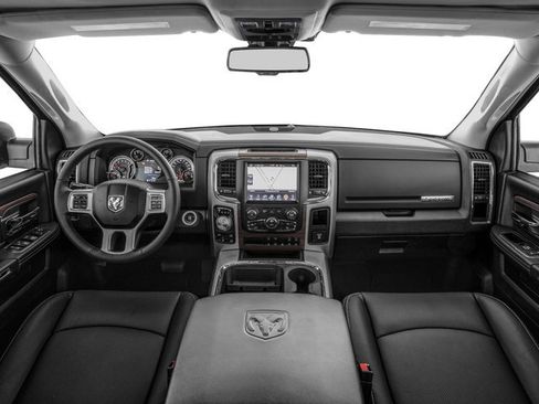 Used 2016 RAM 1500 Laramie w/ Convenience Group AWD/4WD image 10