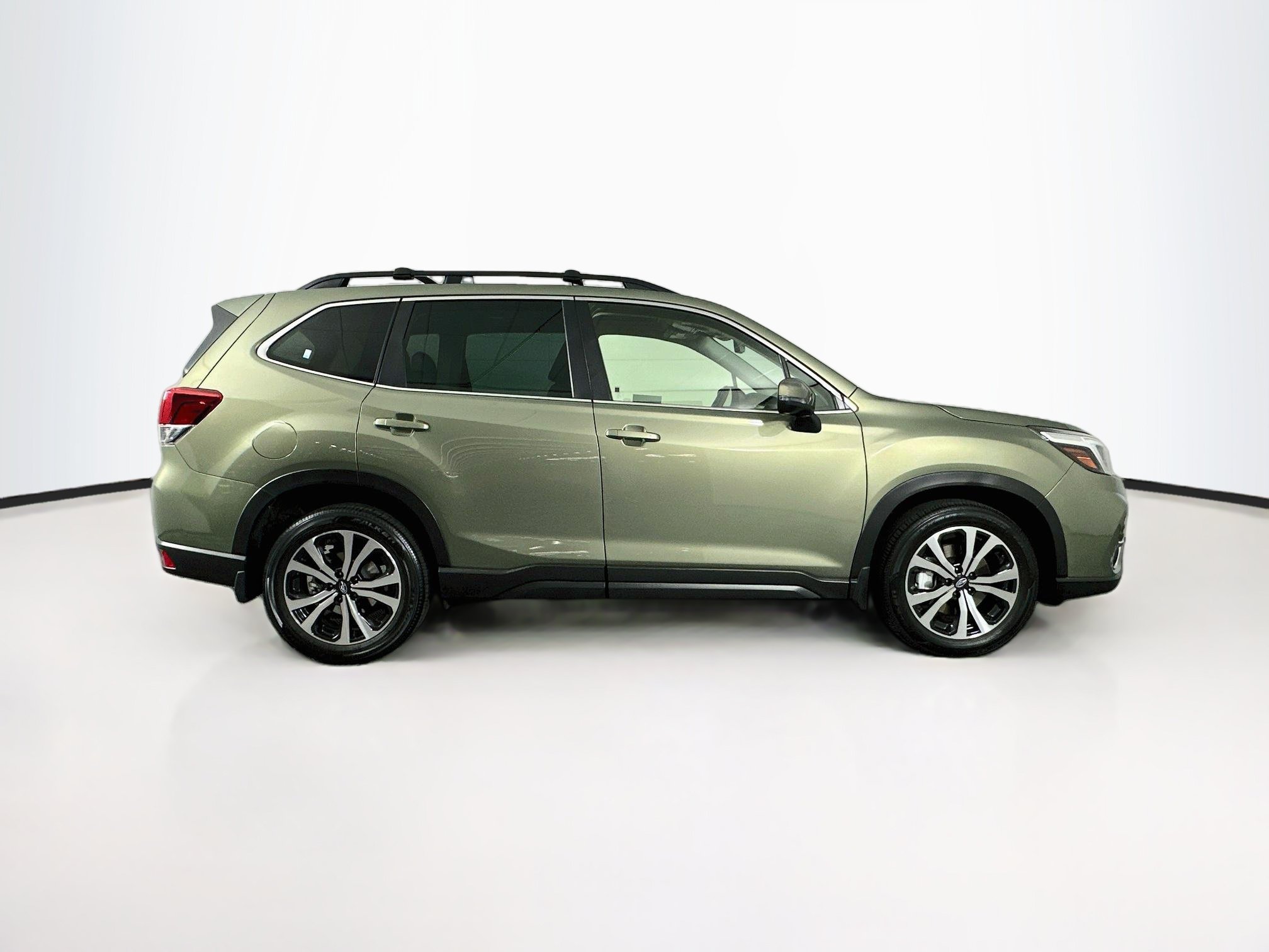 Used 2021 Subaru Forester Limited w/ Popular Package #3 AWD/4WD image 10