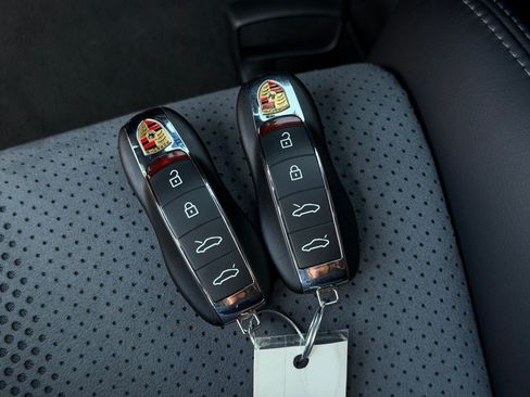 Used 2024 Porsche 718 Boxster Spyder RS w/ Light Design Package RWD image 35