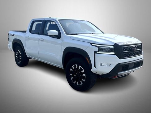 Certified 2024 Nissan Frontier PRO-4X w/ Pro Convenience Package image 3