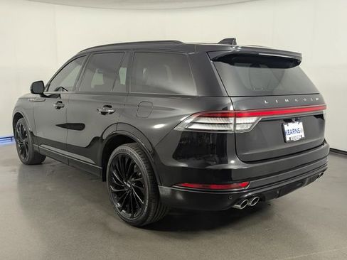 Used 2025 Lincoln Aviator Reserve w/ Jet Appearance Package AWD/4WD image 6