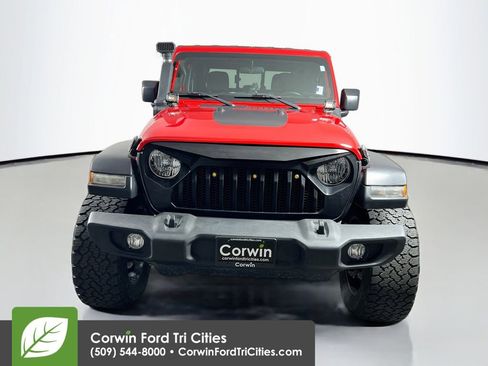 Used 2020 Jeep Gladiator Sport w/ Quick Order Package 24S image 4