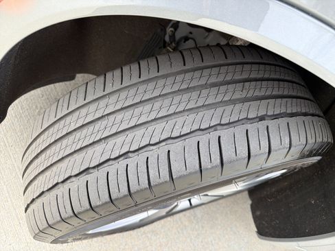 Used 2023 Cadillac XT6 Premium Luxury image 12