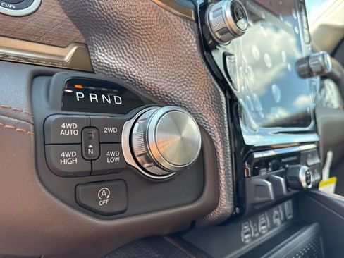 New 2026 RAM 1500 Limited w/ Trailer Tow Group AWD/4WD image 18