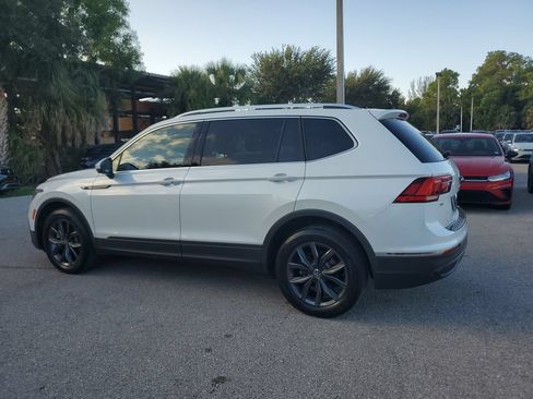 Certified 2023 Volkswagen Tiguan SE w/ Panoramic Sunroof Package FWD image 8
