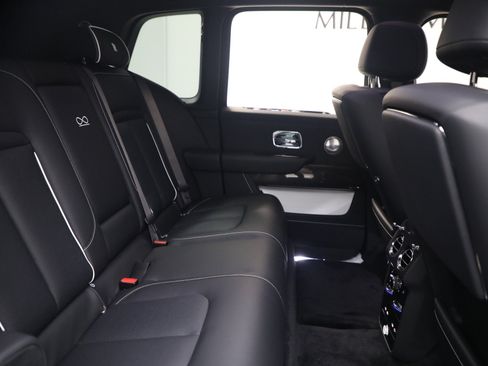 New 2027 Rolls-Royce Cullinan Black Badge AWD/4WD image 23