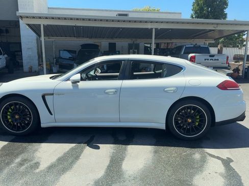 Used 2016 Porsche Panamera S RWD image 9