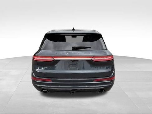 Certified 2022 Lincoln Corsair Grand Touring w/ Towing Package AWD/4WD image 9