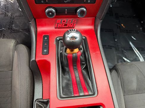 Used 2013 Ford Mustang Boss 302 w/ Boss 302 Accessory Pkg RWD image 22