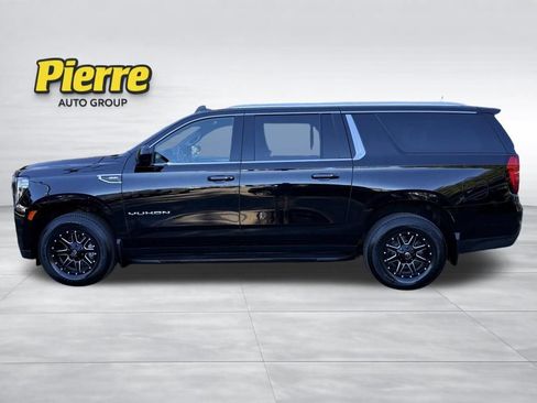 Used 2023 GMC Yukon XL SLE w/ Gmc Pro Safety Plus Package AWD/4WD image 4