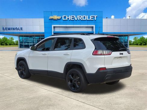 Used 2020 Jeep Cherokee Latitude Plus FWD image 3