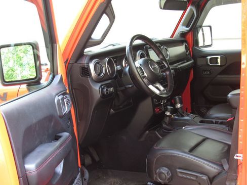 Used 2018 Jeep Wrangler Unlimited Rubicon AWD/4WD image 11