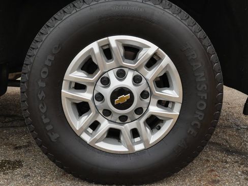 Used 2025 Chevrolet Silverado 2500 LT w/ Safety Package AWD/4WD image 7