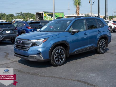 Certified 2025 Subaru Forester Premium w/ Convenience Package #2 AWD/4WD image 7