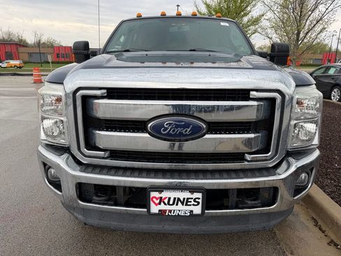Used 2015 Ford F250 XLT w/ XLT Value Package AWD/4WD image 3