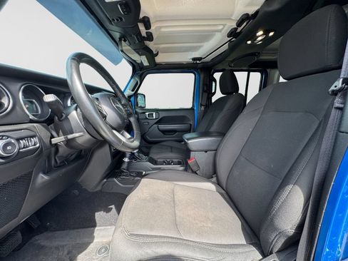 Used 2022 Jeep Wrangler Unlimited Sport AWD/4WD image 17