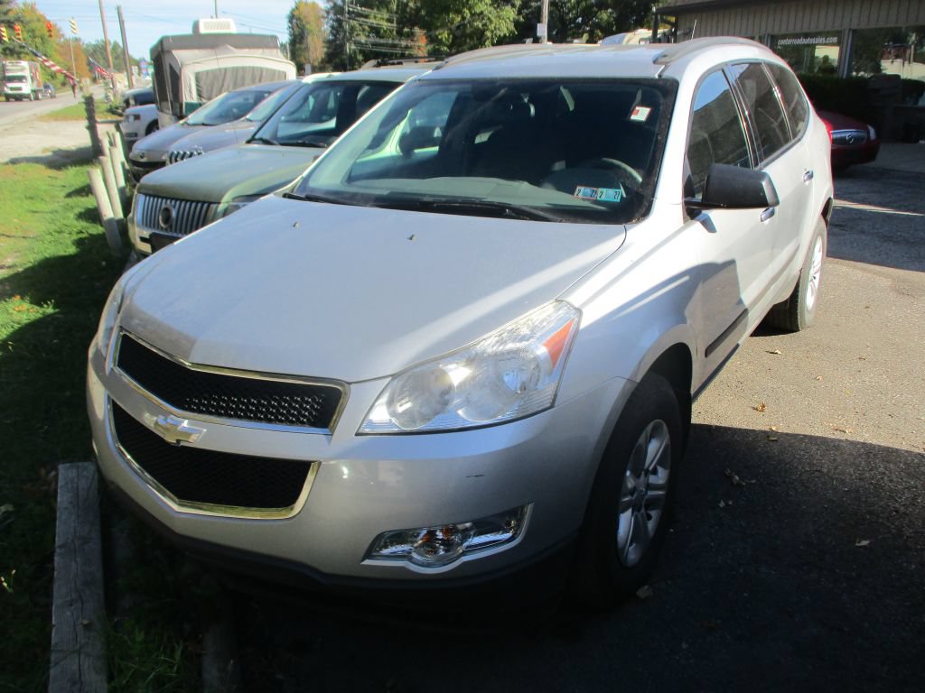 Used 2011 Chevrolet Traverse LS AWD/4WD image 1