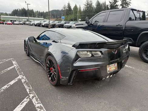 Used 2017 Chevrolet Corvette Z06 RWD image 3