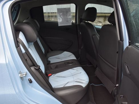 Used 2016 Chevrolet Spark LT image 23