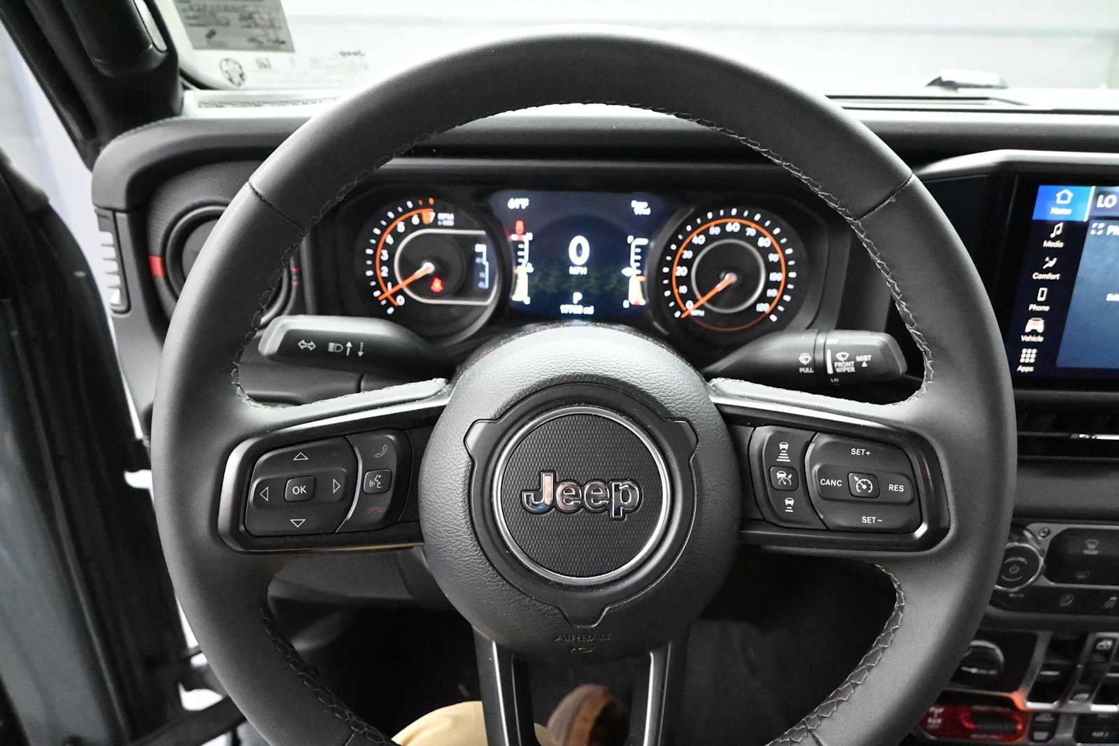 Used 2026 Jeep Gladiator Rubicon AWD/4WD image 13
