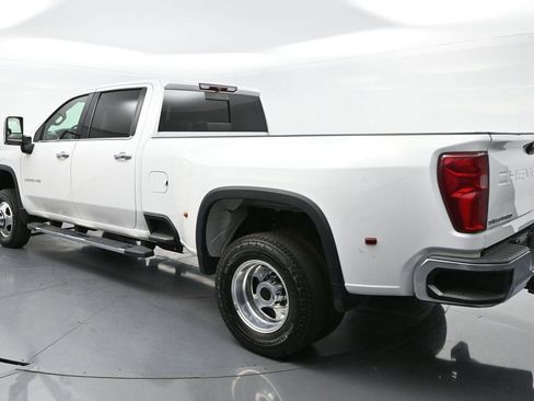Used 2022 Chevrolet Silverado 3500 LTZ w/ LTZ Convenience Package AWD/4WD image 5